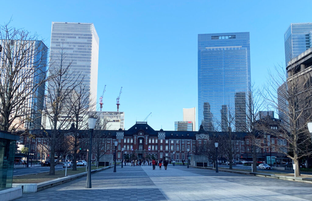 Overview of Tokyo Station from Marunouchi side, Tokyo Walking Guide