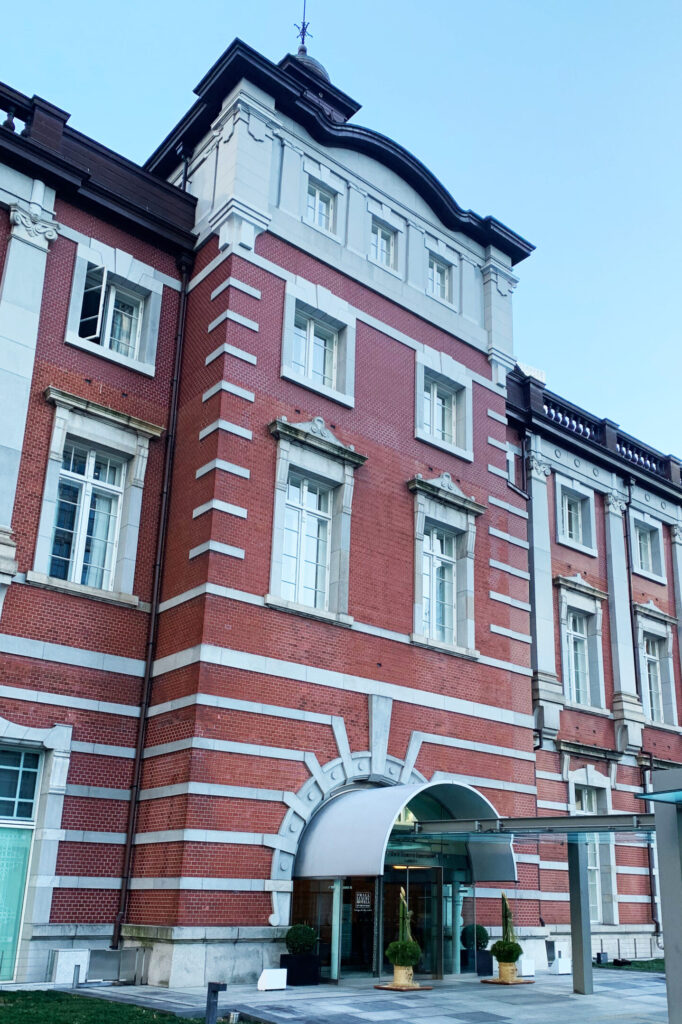 Entrance of Tokyo Station Hotel, Tokyo Walking Guide