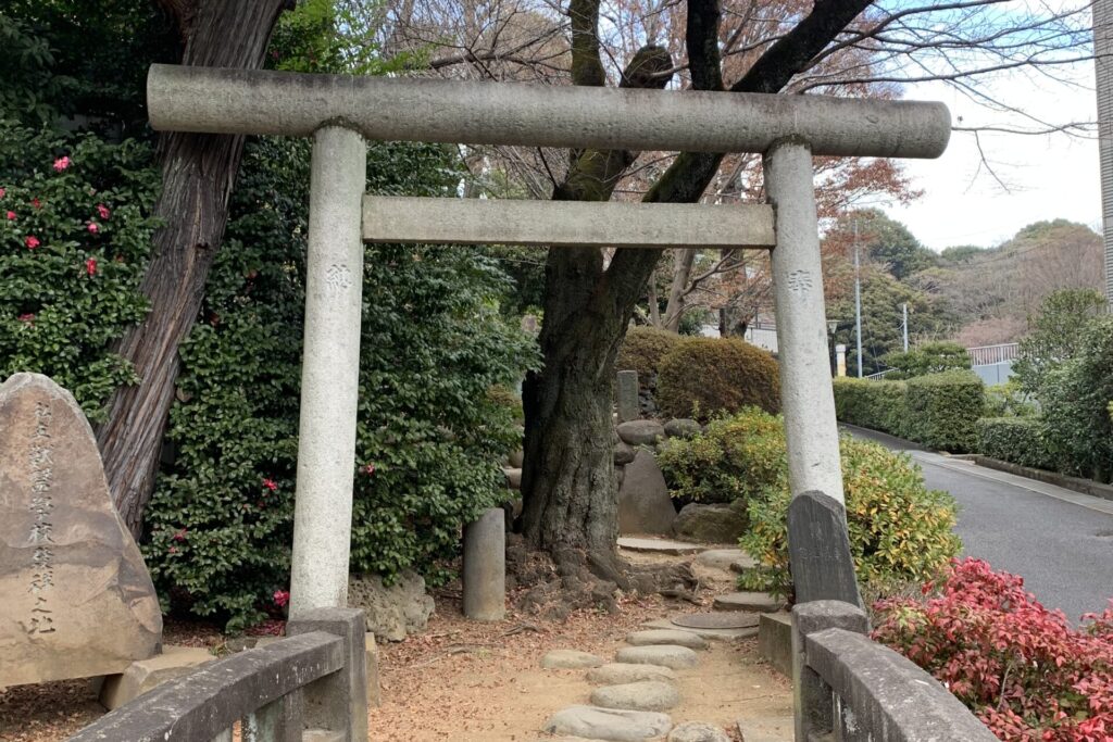 Otowa Fuji Entrance, Fuji-Zuka, Gokoku-ji, Tokyo