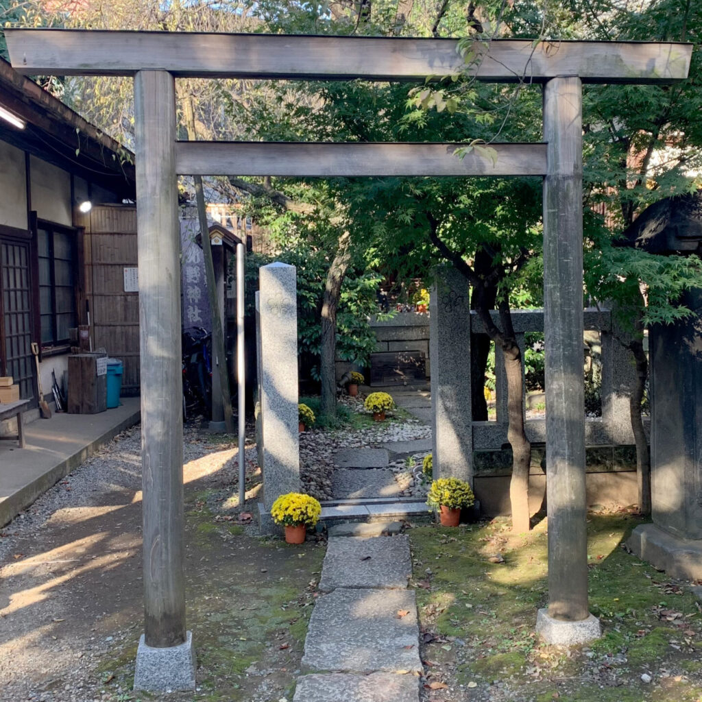 Torii Ota Shrine, Ushitenjin Kitano Shrine, Tokyo, Tokyo Walking Guide