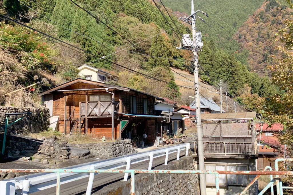 Small village on the Okutama Old Road, Okutama, Tokyo Walking Guide