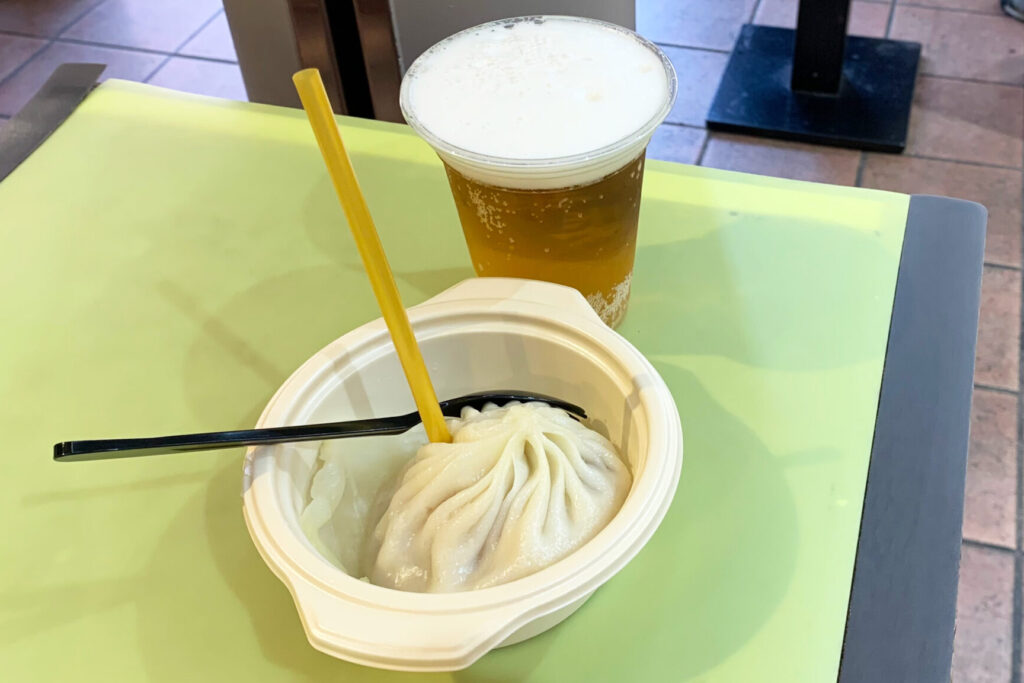 Large Soup Dumpling, Kaikarou, Yokohama Chinatown, Tokyo Walking