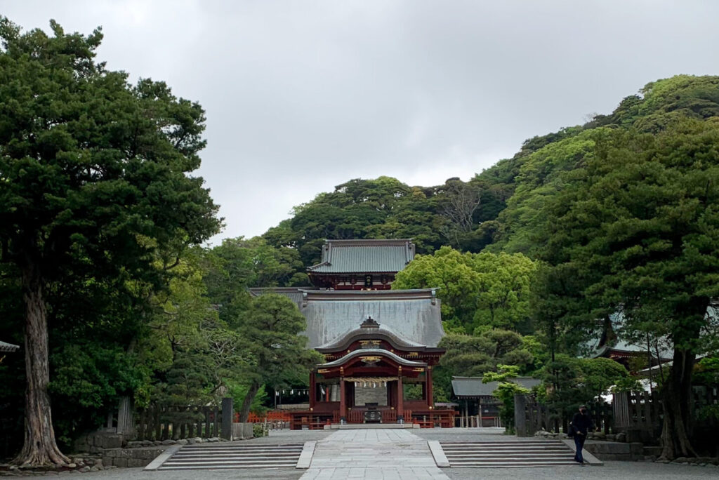 Main Hall, Tsurugaoka Hachimangu, Kamakura, Tokyo Walking