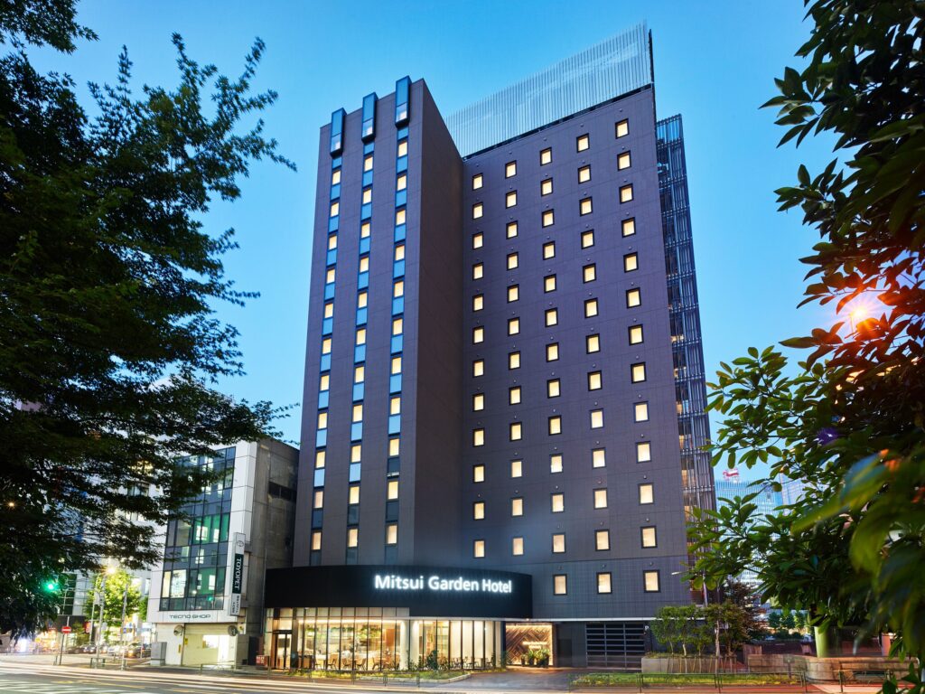 Mitsui Garden HOtel Otemachi Hotel, Imperial Palace Run, Tokyo Walking Guide